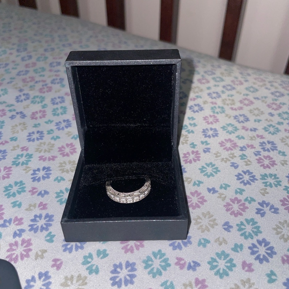 Elegant Silver Ring with Clear Stones